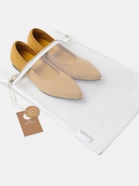 NWT Vivaia™ Wash Bag For Shoes